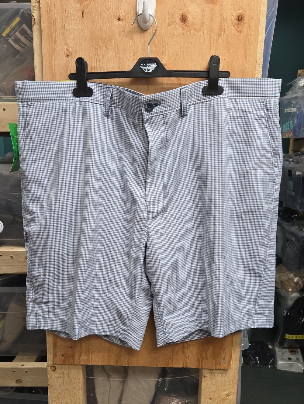 Haggar Size 44 Blue and White Checkered Straight Fit C18 Short